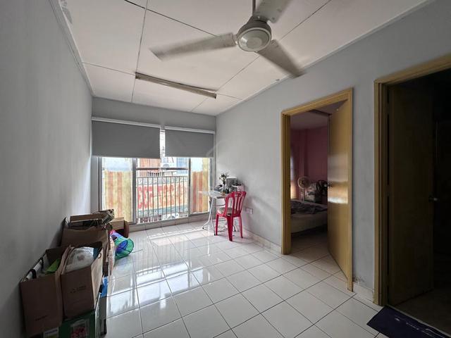 Suria Apartment @ Damansara Damai 1