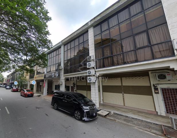 3 Sty Terrace Factorty Bkt Minyak Pmtg Tinggi Industrial Area To Let 3