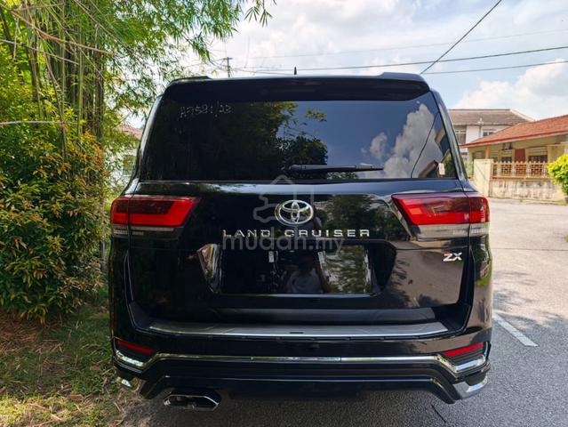 Limited BlackInterior Toyota LANDCRUISER ModelKIT - 5