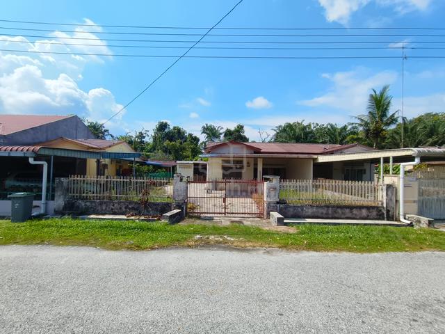 Jalan Temenggong Ahmad single storey semi D 4 bedroom 4000sqft unit 1
