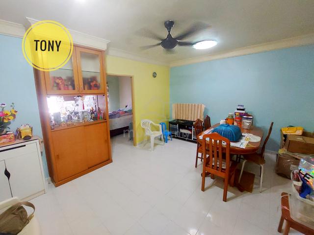 Sri Ivory (Sri Ivori) Apartment 1