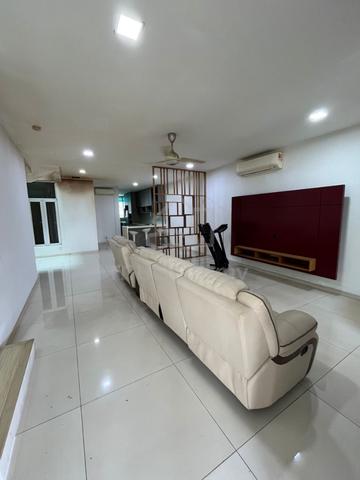 F.RENOVATED 2 Storey Terrace House 150 Paragon Seri Kembangan 1
