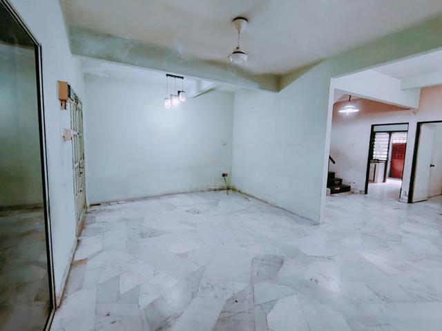 Double Storey Terrace House For Sale @ Taman Saujana, Kamunting 1