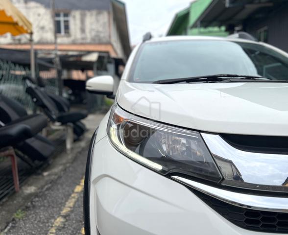 2017 Honda BR-V 1.5 V FuSpec/P.Start/Leather/FLOAN - 5