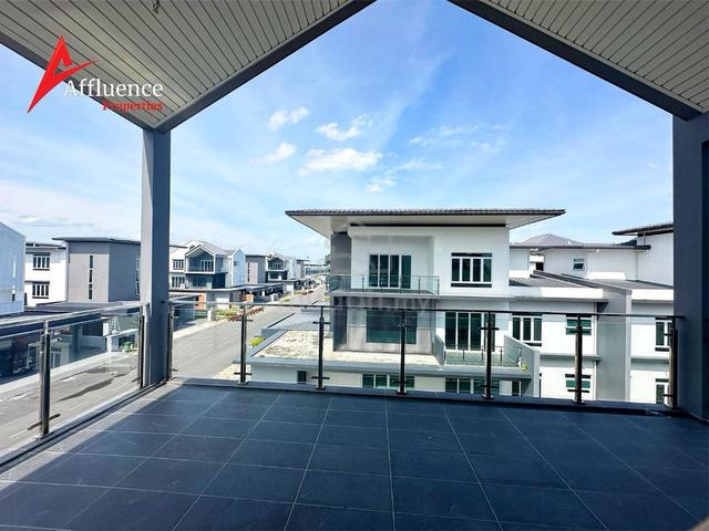 Three Storey Semi D Gated Guarded La Promanade Kuching City 1