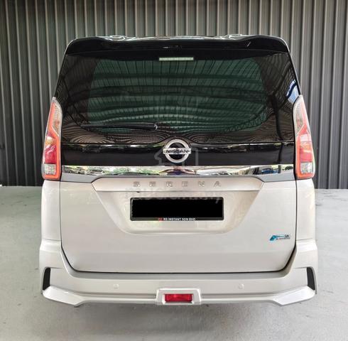 Nissan SERENA 2.0 (A) S-HYBRID PREMIUM HWS 1 OWNER - 4
