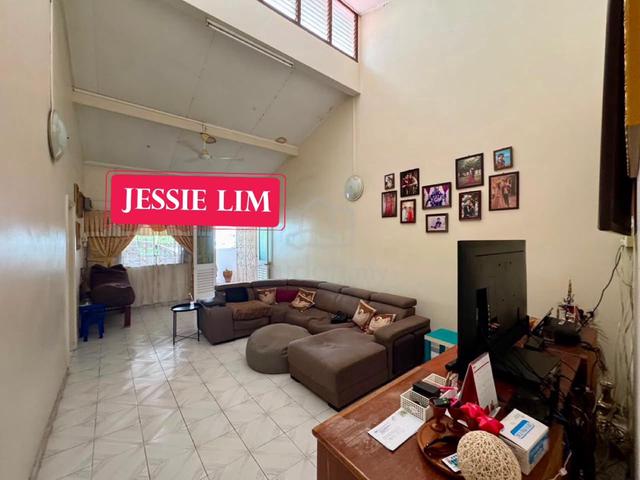 Pulau Tikus landed Semi-D concrete Good Buy North west good location 1