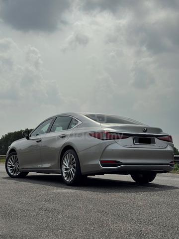 2022 Lexus ES250 2.5 LUXURY MY19 XZ10 (A) - 5