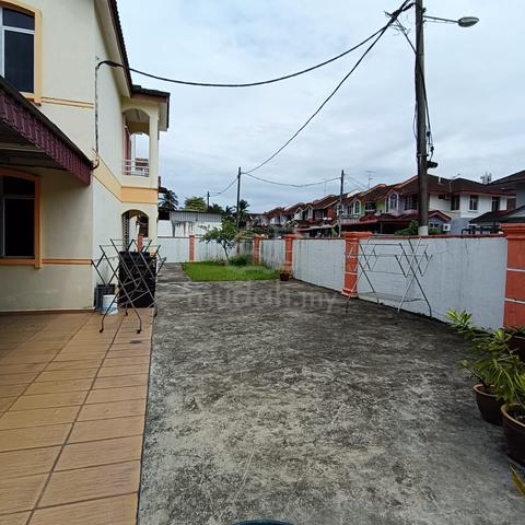 IOI Bandar Putra  Jalan  Enggang @ 1.5 Storey Terrace House (Conner L 2