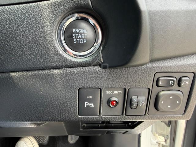 2019 Toyota COROLLA ALTIS 1.8 G FACELIFT WARRANTY - 5