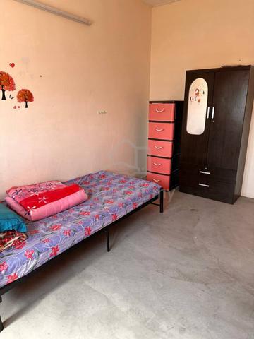 Room for rent for Indian Female at Pangsapuri Juru Setia 1