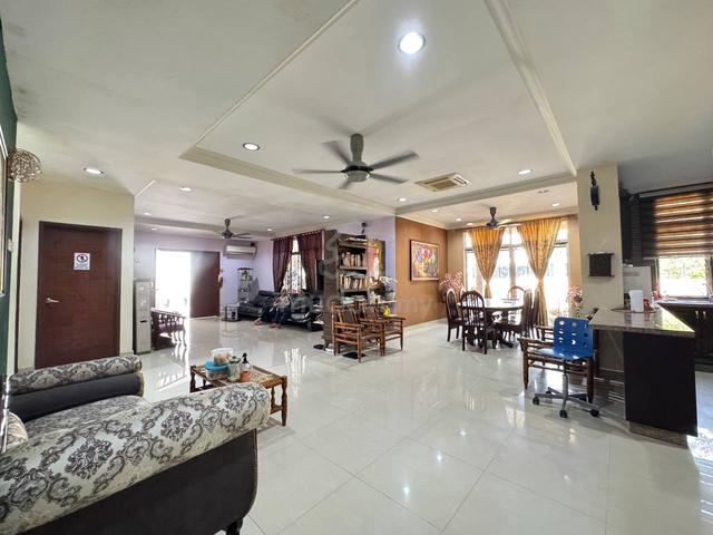1.5 Storey Bungalow Perdana Heights Jalan Pulau Angsa Shah Alam 1