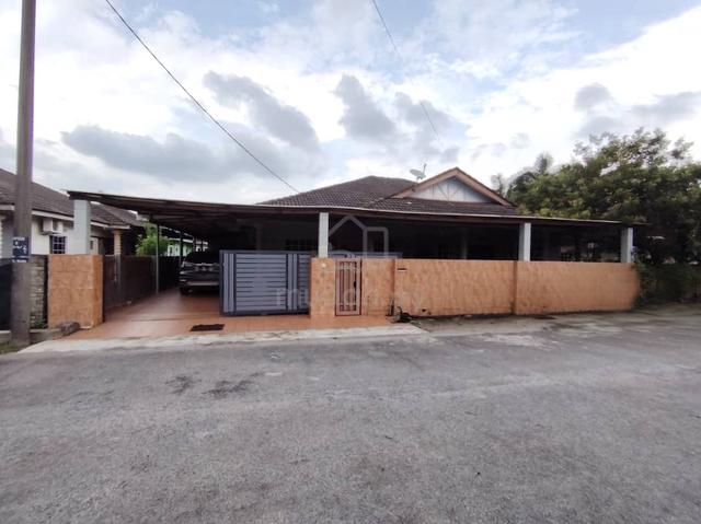 Banglo Setingkat 6 Bilik Tidur Berjaya Permai For Sale !  !   ! 1