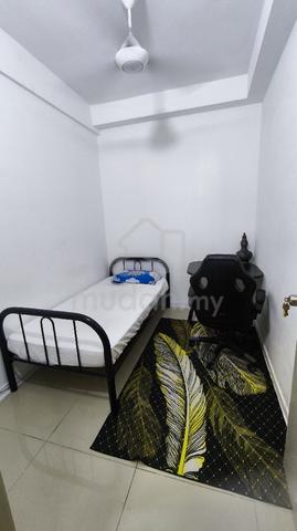 Small Room 1