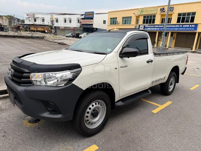 2001 Toyota HILUX 2.8 SINGLE CAB (M) - 1