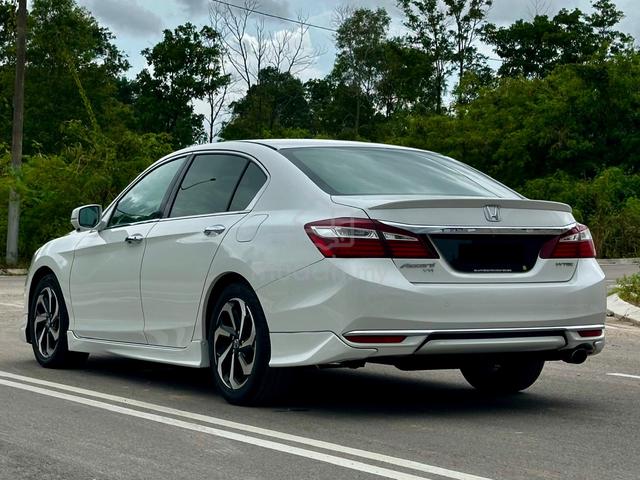 2016 Honda ACCORD 2.0 VTi-L FACELIFT (A) FULL LOAN - 4