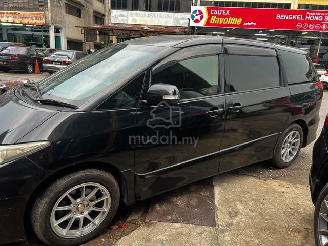 Toyota Estima 2.4 ACR50 8 Seat black interior - 2