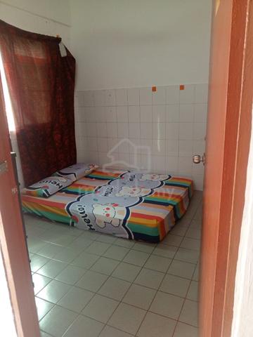 Bilik untuk disewa taman ganang villa 1