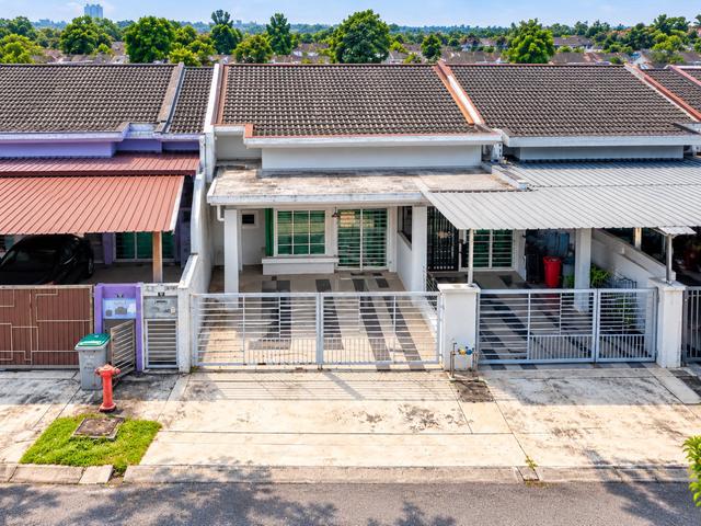 Rumah Teres Setingkat Taman Sri Impian Kluang 1