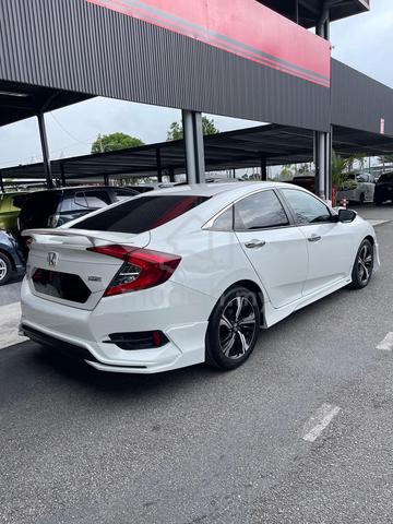 2016 Honda CIVIC 1.5 TC (A) 1-3 YEARS WARRANTY - 4