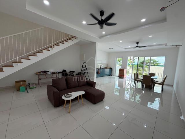 Viluxe Residence Batu Kawan 2 Storey Terrace House Superlink 1