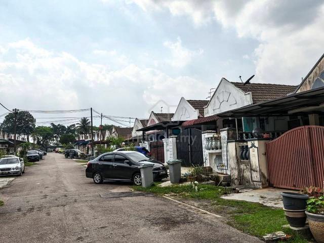 Single Storey Taman university 1