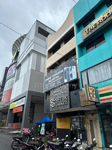 Shop Lot Sebelah KB Mall 1