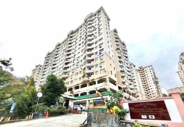 Saujana Ria Aparment 1