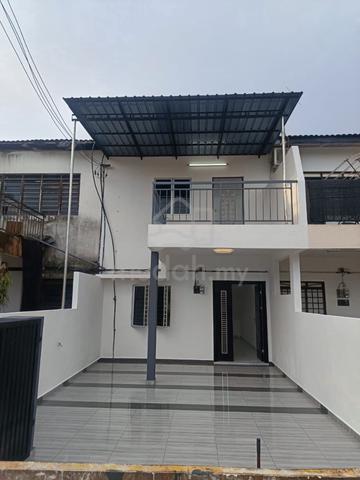Taman Pengkalan Barat Townhouse 3bed Ipoh Perak 1