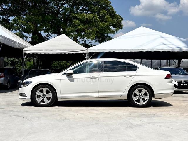 Volkswagen PASSAT 1.8 HIGH SPEC 1 OWNER FREE PPi - 5
