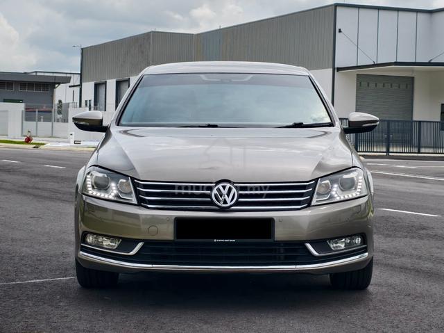 {2015}Volkswagen PASSAT 1.8 TSI (A) Car King F/Lon - 2