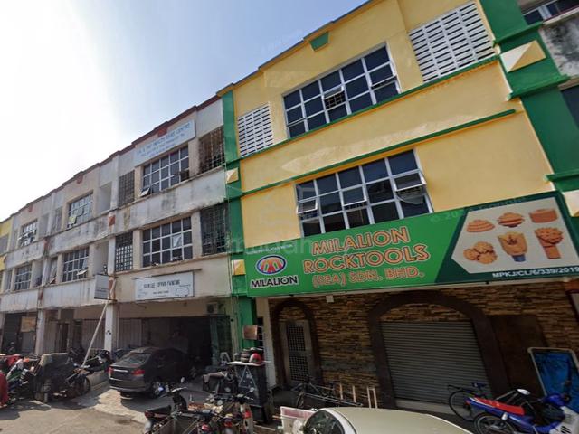 3 Storey Shop PUSAT PERDAGANGAN Desa Ria [ ROI 3.6% / INTERMEDIATE ] 1
