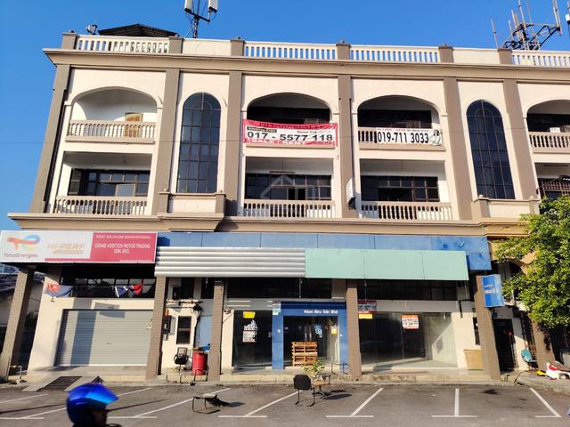 GROUND + MISC FLOOR SHOP at JALAN SKUDAI KIRI FOR RENT 1