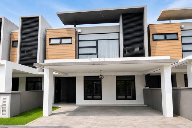 Fully Furnished 2 Storey Superlink Type Akasia Cahaya Alam 1