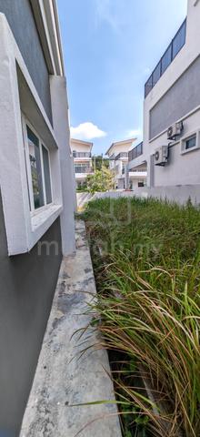Zero Lot Villa Tmn Nuri 1