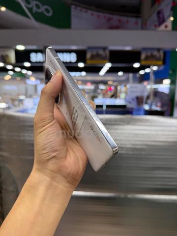 iqoo 12 5g ram16gb/512gb snapdragon 8gen3 - photo 3 of 5