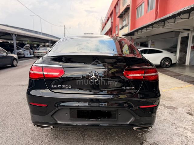 2019 Mercedes Benz GLC300 4MATIC COUPE AMG LINE - 4