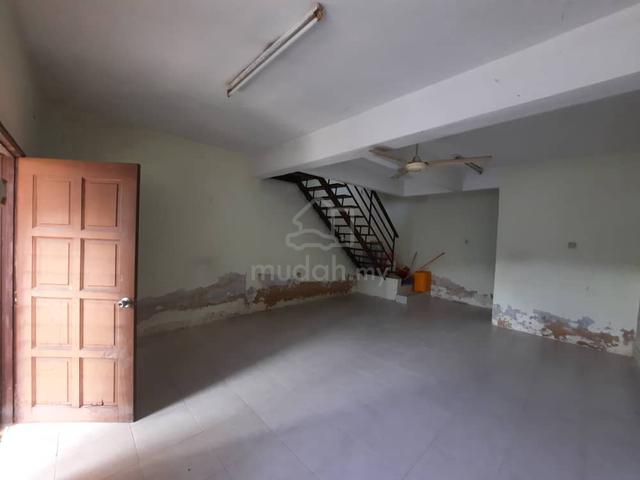 Double Storey For Sale Taman Thamby Chik Karim, Batu Berendam Melaka 1