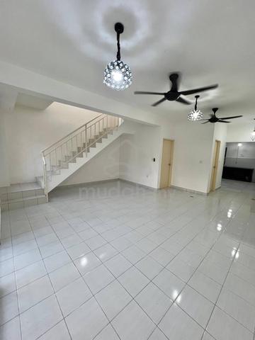 [Rumah Baru/Dapur Extend 🔥] Double Storey Taman Iris Bukit Beruntung 1