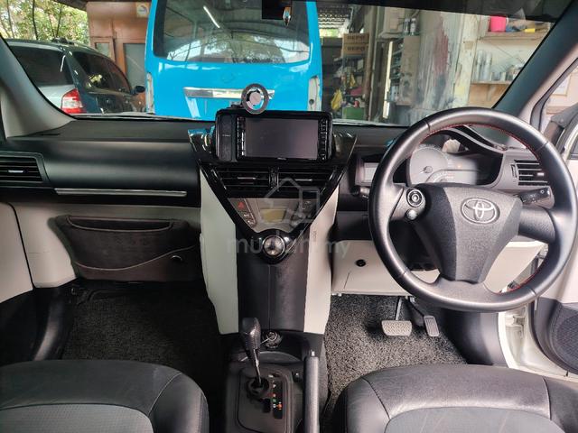 2014 Toyota IQ 1.3 130G (A) - 4