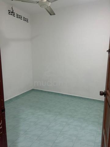 KULIM RUMAH SEWA Taman Lobak House near BKE Highway Kulim Hi Tech Park 1
