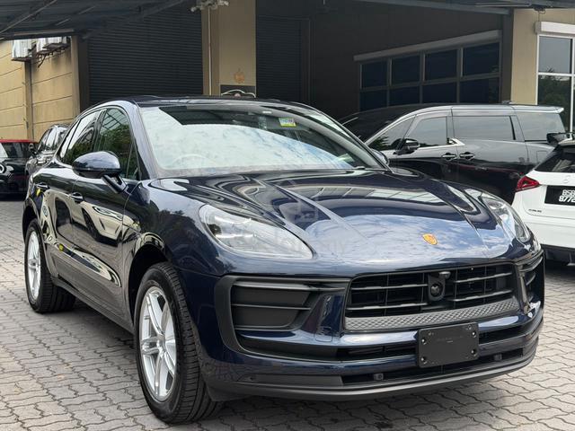 2022 Porsche MACAN 2.0 / PDLS / PANORAMIC ROOF - 1