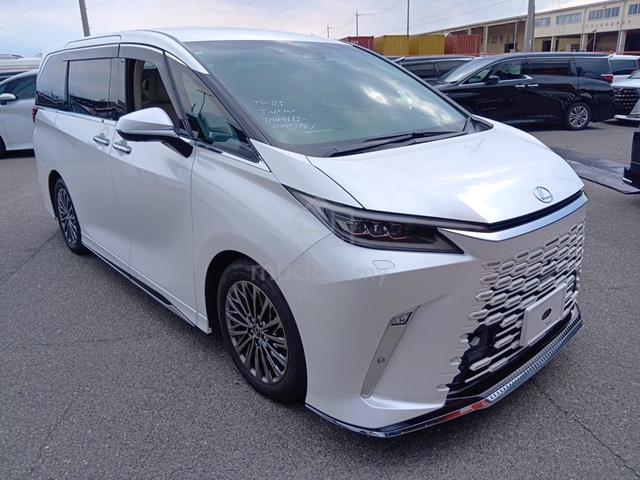 2024 BOOKNOW FULLWHITE Lexus LM500H 2.4 VERSION L - 3