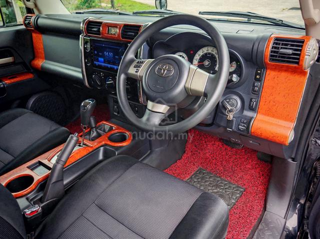 2011 Toyota FJ 4.0 CRUISER (A) Powerful SUV 4WD - 3