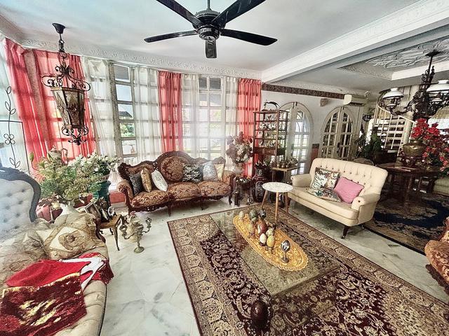 CORNER LOT ‼️ 2.5 Storey Bungalow Taman Melawati Jalan H, KL 1
