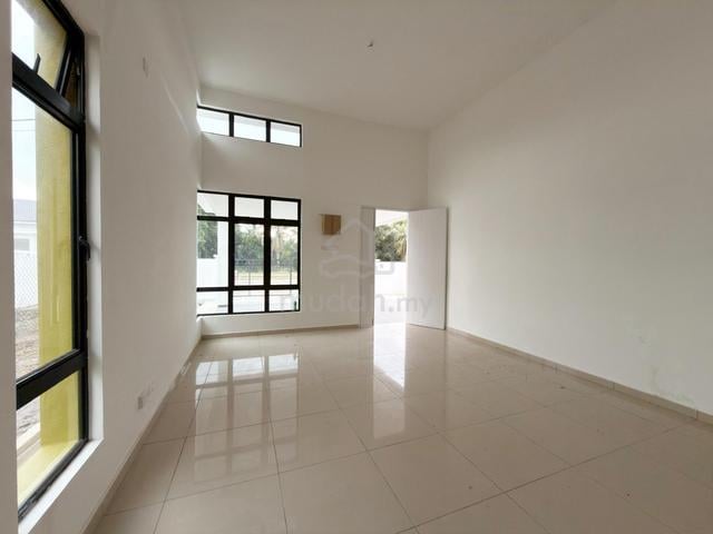 Complete Unit Freehold Full Loan Single Storey Semi D Bukit Katil Aeon 1