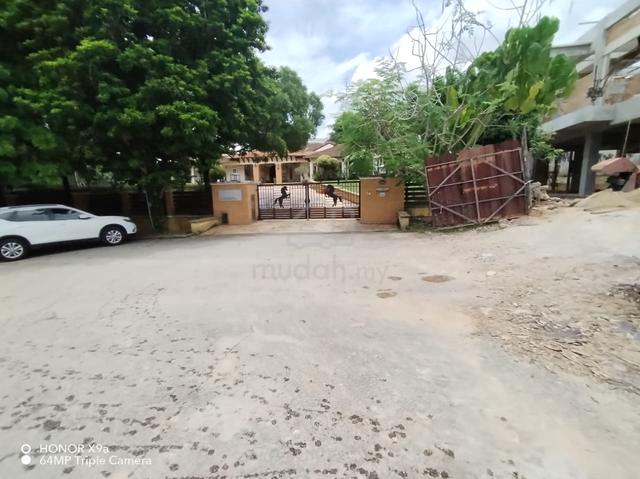 Bunglow land for sale at Prime Location in County  Heights Kajang 4