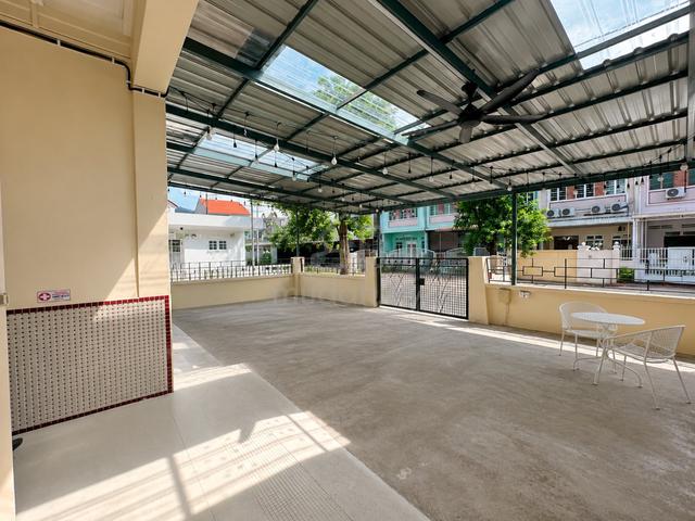 [ Good Deal In Town ] Semi-d End lot House For Sale Georgetown North 1
