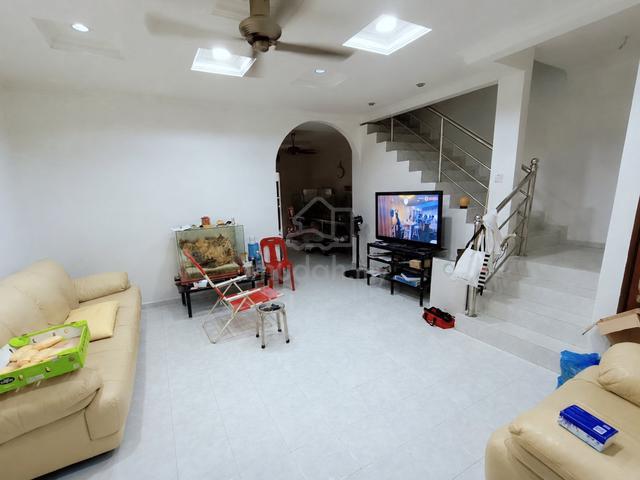 Good Condition & Spacious Double Storey House Taman Simpang Setia 1