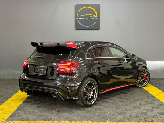 Mercedes Benz A180 1.6 AMG TURBO CBU / CONVERT A45 - 3